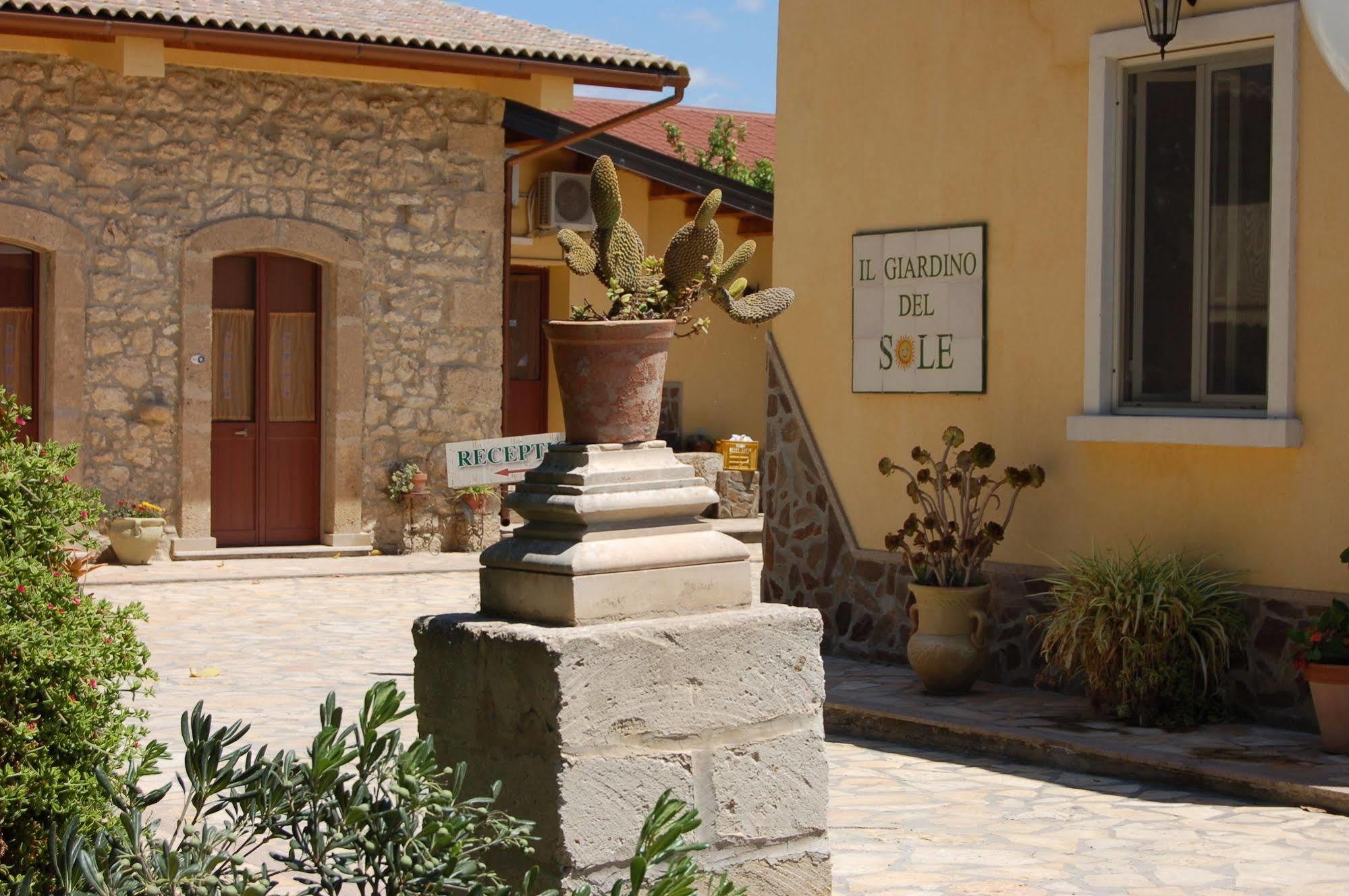 Il Giardino Del Sole Villa Agnone Bagni Ngoại thất bức ảnh